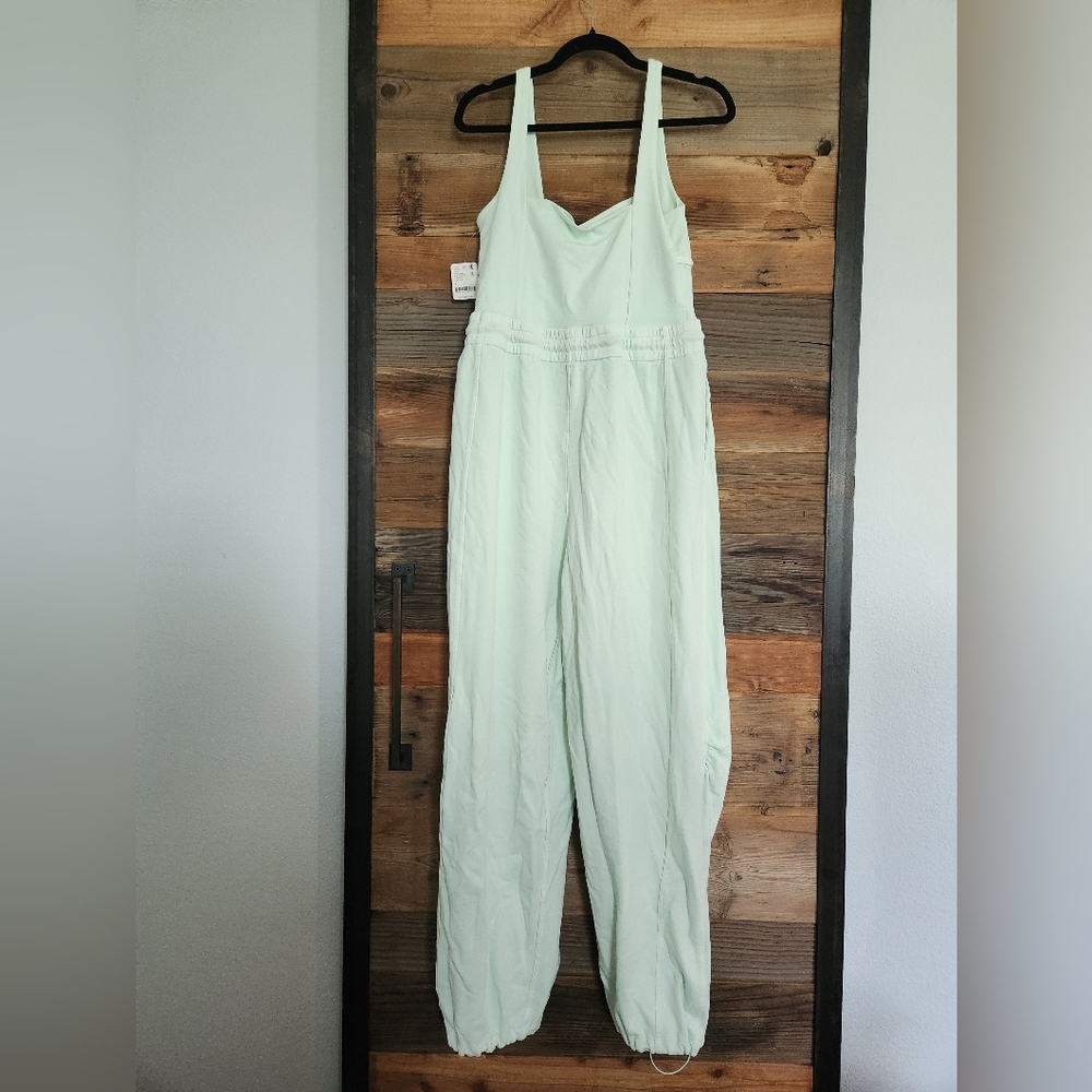 NWT FREE PEOPLE INBOUND ONSIE SIZE L MOSS COLOR - Picture 7 of 7